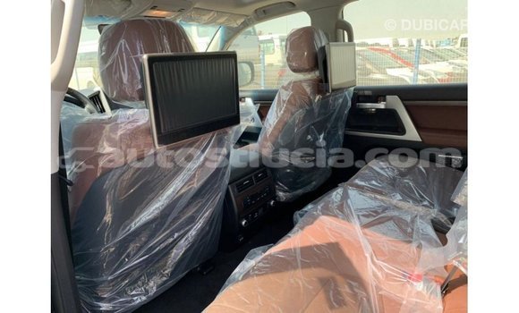 Buy Import Toyota Land Cruiser Black Car in Import - Dubai in Anse-la-Raye Buy Import Toyota Land Cruiser Black Car in Import - Dubai in Anse-la-Raye