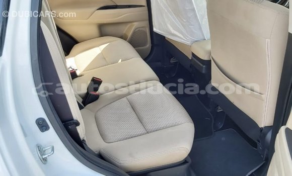 Buy Import Mitsubishi Outlander White Car in Import - Dubai in Anse-la-Raye Buy Import Mitsubishi Outlander White Car in Import - Dubai in Anse-la-Raye