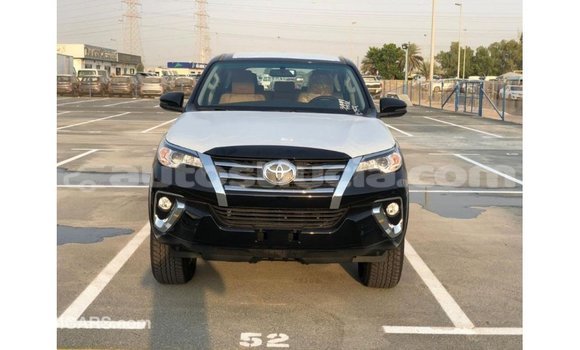 Acheter Import Voiture Toyota Fortuner Noir à Import - Dubai, Anse-la-Raye Acheter Import Voiture Toyota Fortuner Noir à Import - Dubai, Anse-la-Raye