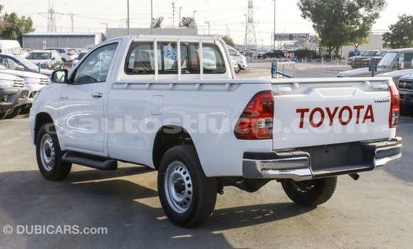 Buy Import Toyota Hilux White Car in Import - Dubai in Anse-la-Raye Buy Import Toyota Hilux White Car in Import - Dubai in Anse-la-Raye