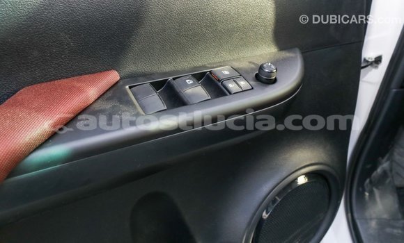 Buy Import Toyota Hilux White Car in Import - Dubai in Anse-la-Raye Buy Import Toyota Hilux White Car in Import - Dubai in Anse-la-Raye