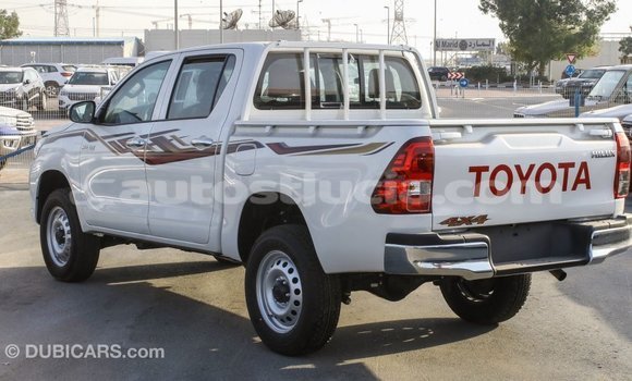 Buy Import Toyota Hilux White Car in Import - Dubai in Anse-la-Raye Buy Import Toyota Hilux White Car in Import - Dubai in Anse-la-Raye