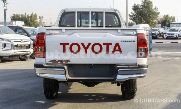 Buy Import Toyota Hilux White Car in Import - Dubai in Anse-la-Raye Buy Import Toyota Hilux White Car in Import - Dubai in Anse-la-Raye