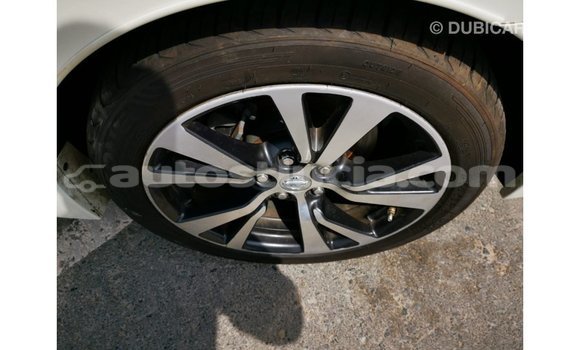 Acheter Import Voiture Nissan Maxima Blanc à Import - Dubai, Anse-la-Raye Acheter Import Voiture Nissan Maxima Blanc à Import - Dubai, Anse-la-Raye