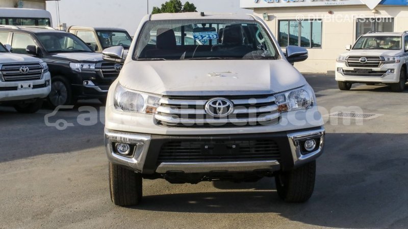 Big with watermark toyota hilux anse la raye import dubai 2709