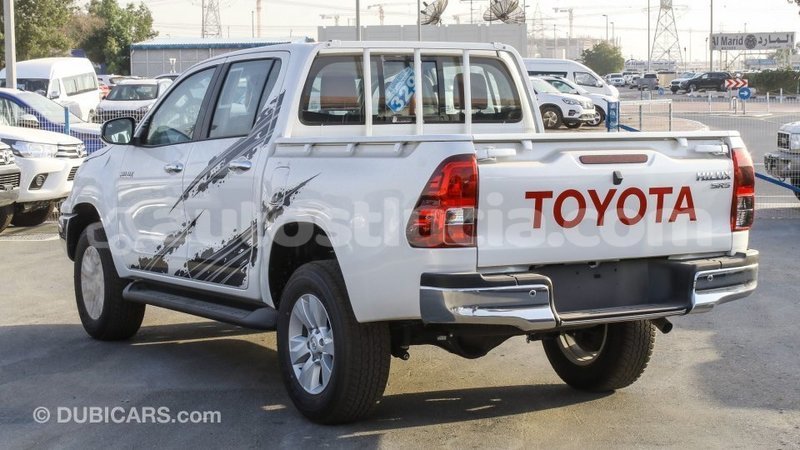 Big with watermark toyota hilux anse la raye import dubai 2709