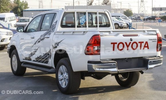 Buy Import Toyota Hilux White Car in Import - Dubai in Anse-la-Raye Buy Import Toyota Hilux White Car in Import - Dubai in Anse-la-Raye
