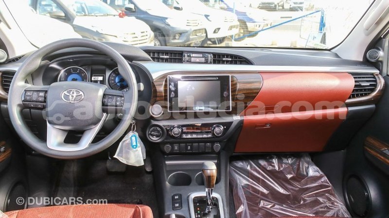 Big with watermark toyota hilux anse la raye import dubai 2710