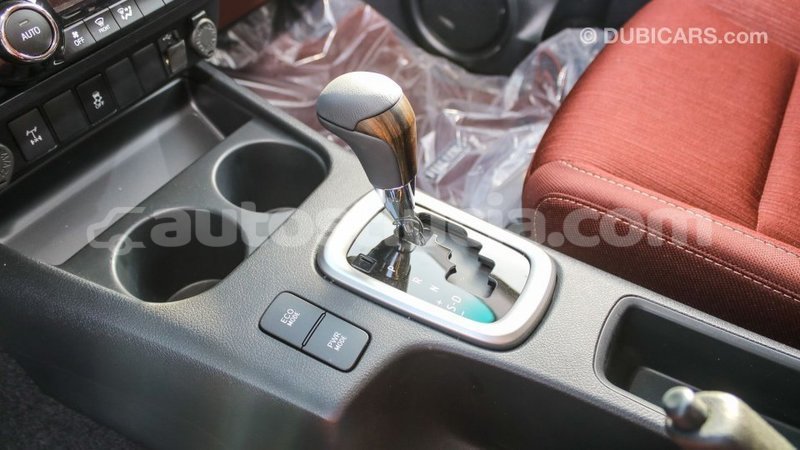 Big with watermark toyota hilux anse la raye import dubai 2710