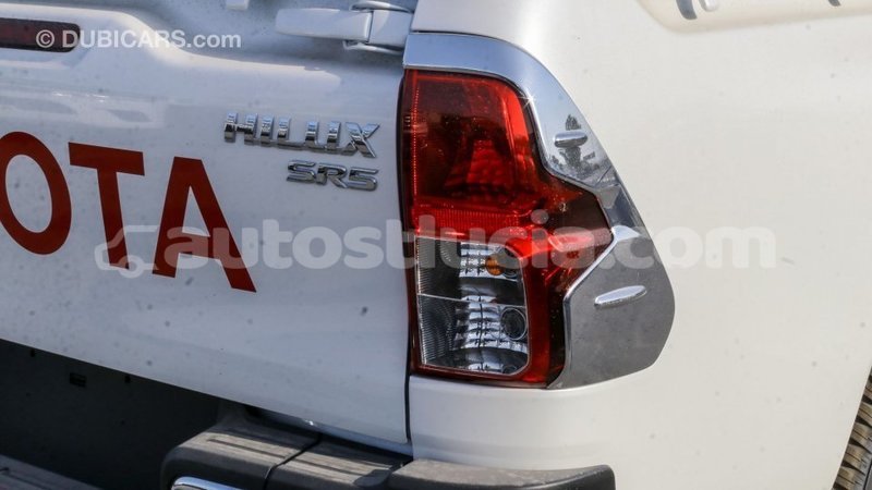 Big with watermark toyota hilux anse la raye import dubai 2710