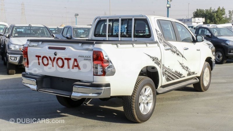 Big with watermark toyota hilux anse la raye import dubai 2710