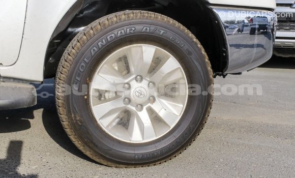 Buy Import Toyota Hilux White Car in Import - Dubai in Anse-la-Raye Buy Import Toyota Hilux White Car in Import - Dubai in Anse-la-Raye