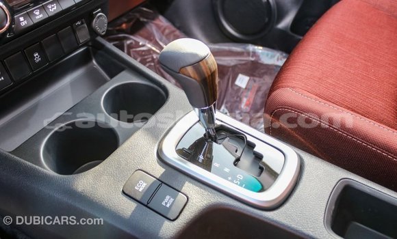 Acheter Import Voiture Toyota Hilux Blanc à Import - Dubai, Anse-la-Raye Acheter Import Voiture Toyota Hilux Blanc à Import - Dubai, Anse-la-Raye