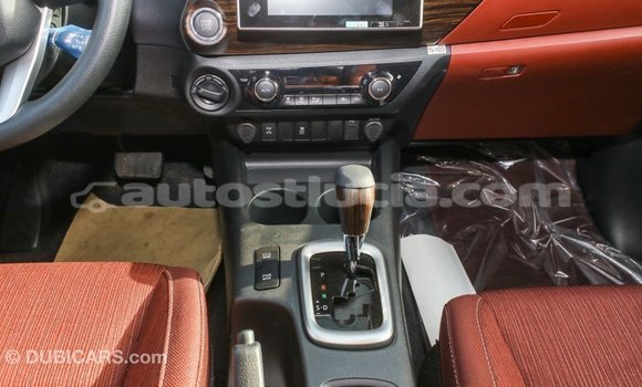 Acheter Import Voiture Toyota Hilux Blanc à Import - Dubai, Anse-la-Raye Acheter Import Voiture Toyota Hilux Blanc à Import - Dubai, Anse-la-Raye