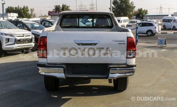 Acheter Import Voiture Toyota Hilux Blanc à Import - Dubai, Anse-la-Raye Acheter Import Voiture Toyota Hilux Blanc à Import - Dubai, Anse-la-Raye