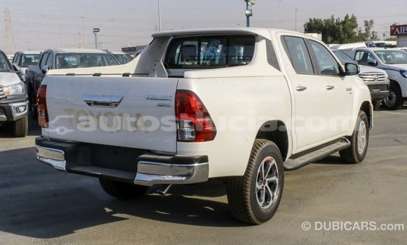 Acheter Import Voiture Toyota Hilux Blanc à Import - Dubai, Anse-la-Raye Acheter Import Voiture Toyota Hilux Blanc à Import - Dubai, Anse-la-Raye