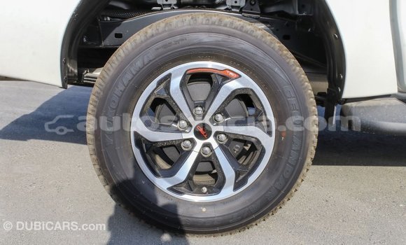 Acheter Import Voiture Toyota Hilux Blanc à Import - Dubai, Anse-la-Raye Acheter Import Voiture Toyota Hilux Blanc à Import - Dubai, Anse-la-Raye