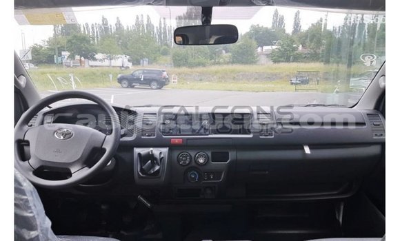 Buy Import Toyota Hiace White Car in Import - Dubai in Anse-la-Raye Buy Import Toyota Hiace White Car in Import - Dubai in Anse-la-Raye