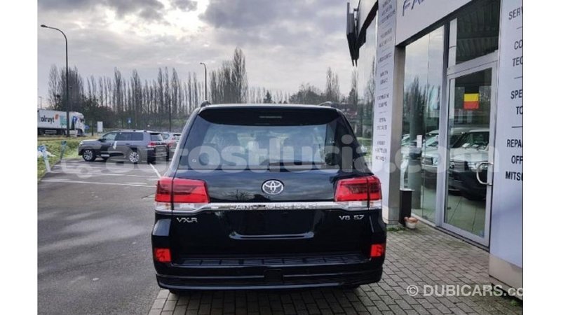 Big with watermark toyota land cruiser anse la raye import dubai 2723