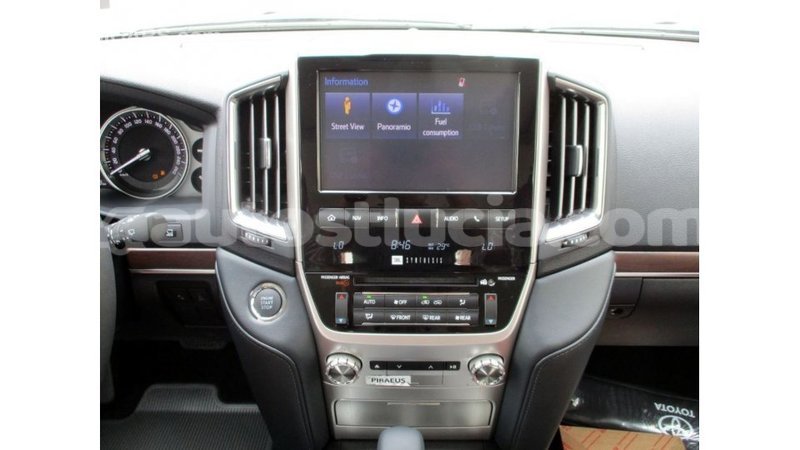 Big with watermark toyota land cruiser anse la raye import dubai 2723