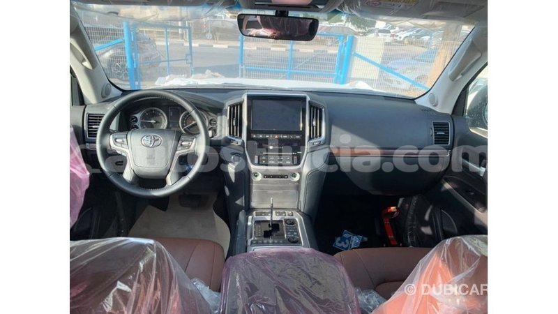 Big with watermark toyota land cruiser anse la raye import dubai 2723