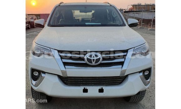 Buy Import Toyota Fortuner White Car in Import - Dubai in Anse-la-Raye Buy Import Toyota Fortuner White Car in Import - Dubai in Anse-la-Raye