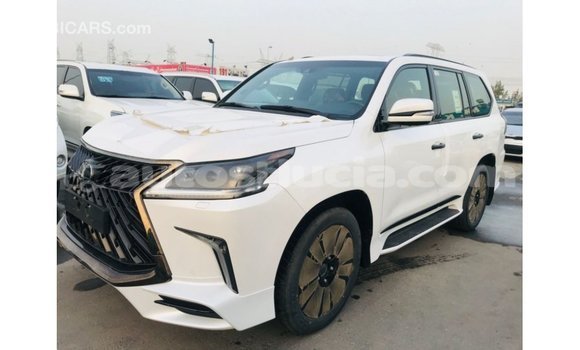 Acheter Import Voiture Lexus LX Blanc à Import - Dubai, Anse-la-Raye Acheter Import Voiture Lexus LX Blanc à Import - Dubai, Anse-la-Raye