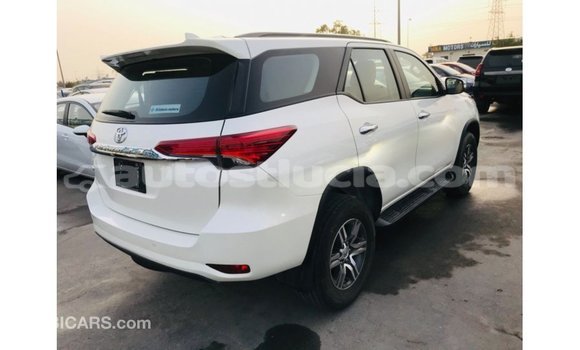 Buy Import Toyota Fortuner White Car in Import - Dubai in Anse-la-Raye Buy Import Toyota Fortuner White Car in Import - Dubai in Anse-la-Raye