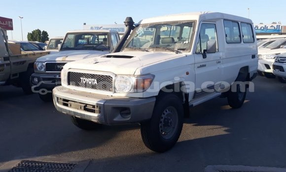 Buy Import Toyota Land Cruiser White Car in Import - Dubai in Anse-la-Raye Buy Import Toyota Land Cruiser White Car in Import - Dubai in Anse-la-Raye