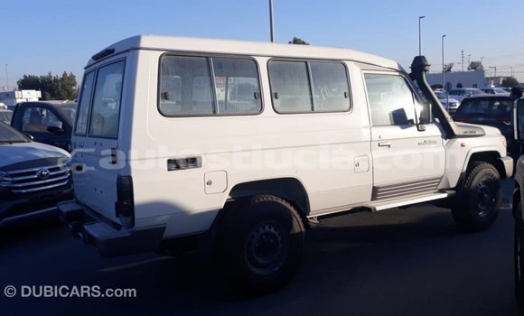 Buy Import Toyota Land Cruiser White Car in Import - Dubai in Anse-la-Raye Buy Import Toyota Land Cruiser White Car in Import - Dubai in Anse-la-Raye