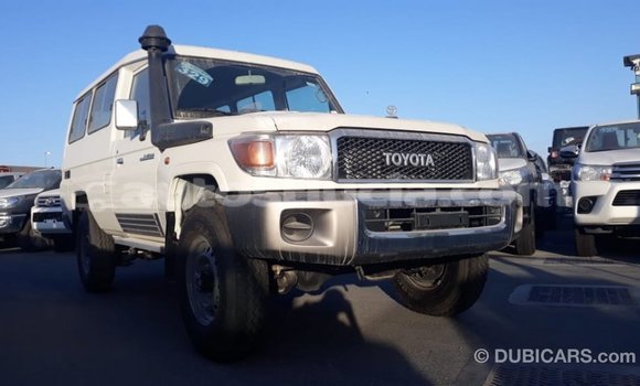 Buy Import Toyota Land Cruiser White Car in Import - Dubai in Anse-la-Raye Buy Import Toyota Land Cruiser White Car in Import - Dubai in Anse-la-Raye