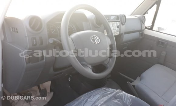 Buy Import Toyota Land Cruiser White Car in Import - Dubai in Anse-la-Raye Buy Import Toyota Land Cruiser White Car in Import - Dubai in Anse-la-Raye