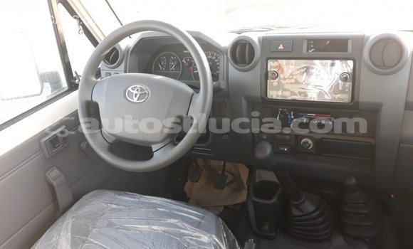 Buy Import Toyota Land Cruiser White Car in Import - Dubai in Anse-la-Raye Buy Import Toyota Land Cruiser White Car in Import - Dubai in Anse-la-Raye