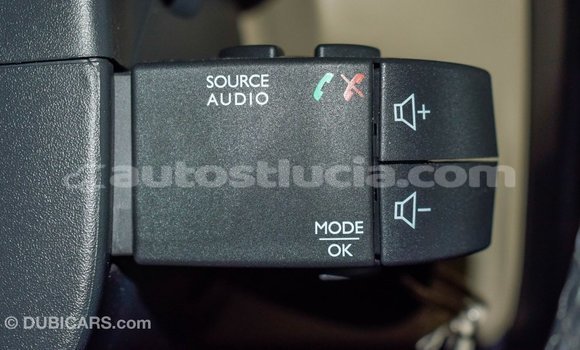 Buy Import Renault Duster White Car in Import - Dubai in Anse-la-Raye Buy Import Renault Duster White Car in Import - Dubai in Anse-la-Raye