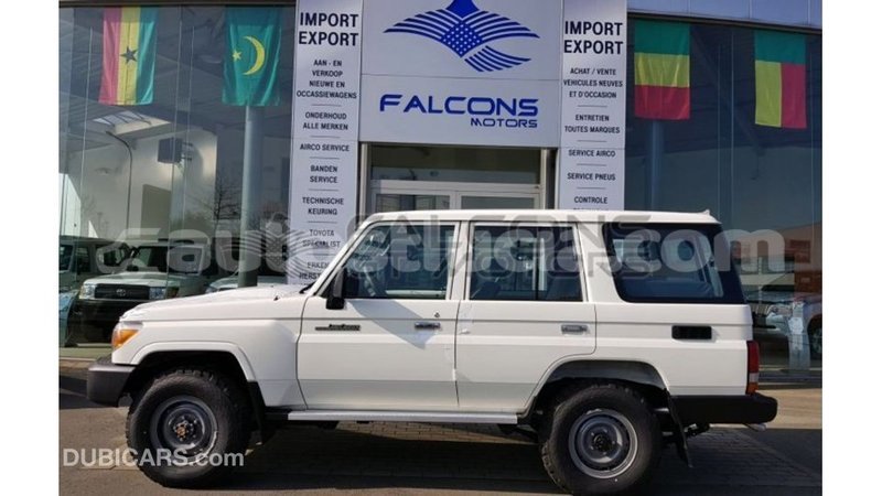Big with watermark toyota land cruiser anse la raye import dubai 2762