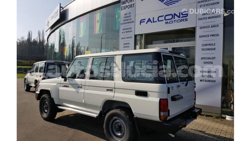 Big with watermark toyota land cruiser anse la raye import dubai 2762