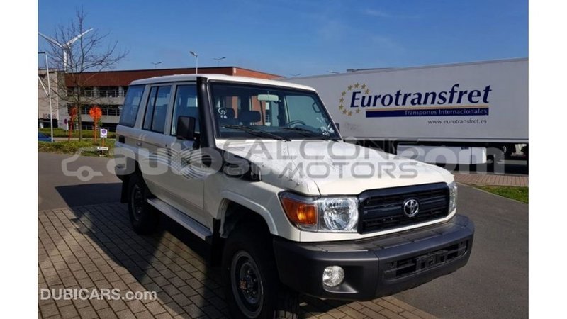 Big with watermark toyota land cruiser anse la raye import dubai 2762