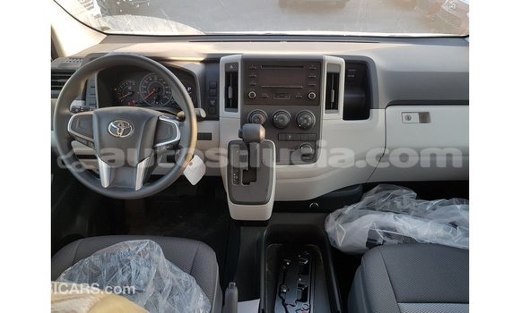 Buy Import Toyota Hiace White Car in Import - Dubai in Anse-la-Raye Buy Import Toyota Hiace White Car in Import - Dubai in Anse-la-Raye