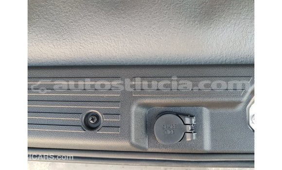 Buy Import Toyota Hiace White Car in Import - Dubai in Anse-la-Raye Buy Import Toyota Hiace White Car in Import - Dubai in Anse-la-Raye