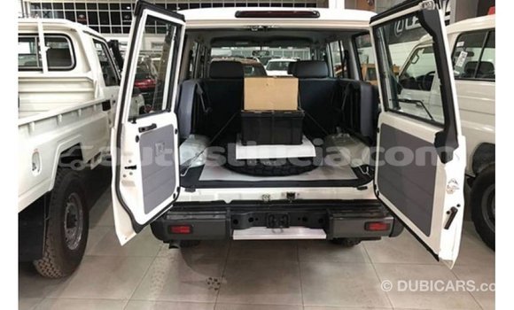 Buy Import Toyota Land Cruiser White Car in Import - Dubai in Anse-la-Raye Buy Import Toyota Land Cruiser White Car in Import - Dubai in Anse-la-Raye