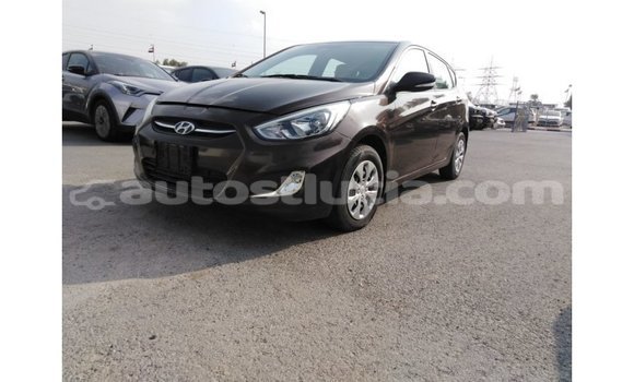 Acheter Import Voiture Hyundai Accent Marron à Import - Dubai, Anse-la-Raye Acheter Import Voiture Hyundai Accent Marron à Import - Dubai, Anse-la-Raye