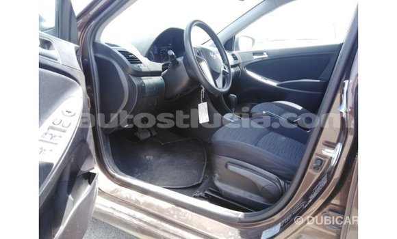Acheter Import Voiture Hyundai Accent Marron à Import - Dubai, Anse-la-Raye Acheter Import Voiture Hyundai Accent Marron à Import - Dubai, Anse-la-Raye