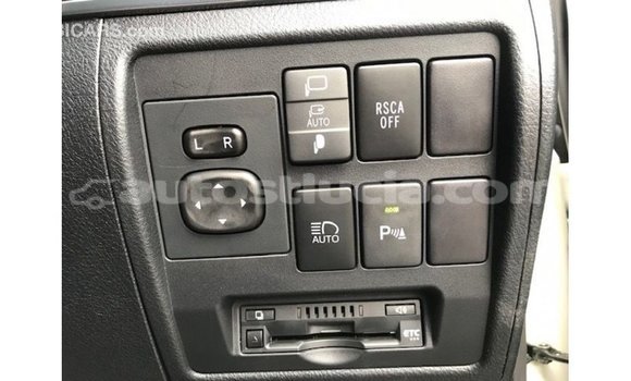 Buy Import Toyota Land Cruiser White Car in Import - Dubai in Anse-la-Raye Buy Import Toyota Land Cruiser White Car in Import - Dubai in Anse-la-Raye