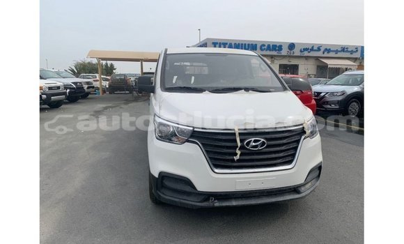 Buy Import Hyundai Cargo White Car in Import - Dubai in Anse-la-Raye Buy Import Hyundai Cargo White Car in Import - Dubai in Anse-la-Raye