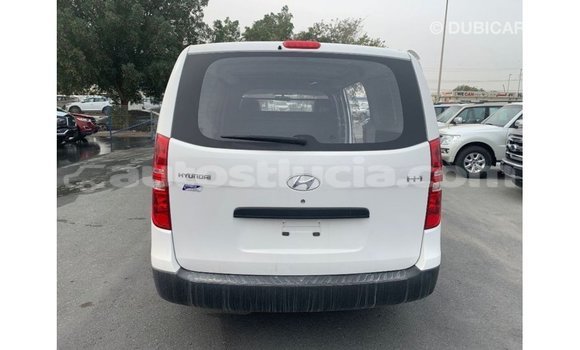 Buy Import Hyundai Cargo White Car in Import - Dubai in Anse-la-Raye Buy Import Hyundai Cargo White Car in Import - Dubai in Anse-la-Raye