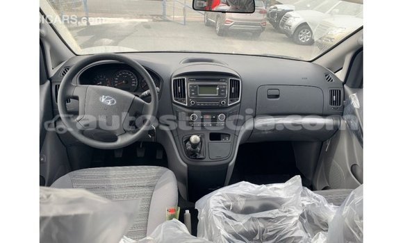 Buy Import Hyundai Cargo White Car in Import - Dubai in Anse-la-Raye Buy Import Hyundai Cargo White Car in Import - Dubai in Anse-la-Raye