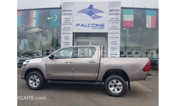 Buy Import Toyota Hilux Other Car in Import - Dubai in Anse-la-Raye Buy Import Toyota Hilux Other Car in Import - Dubai in Anse-la-Raye