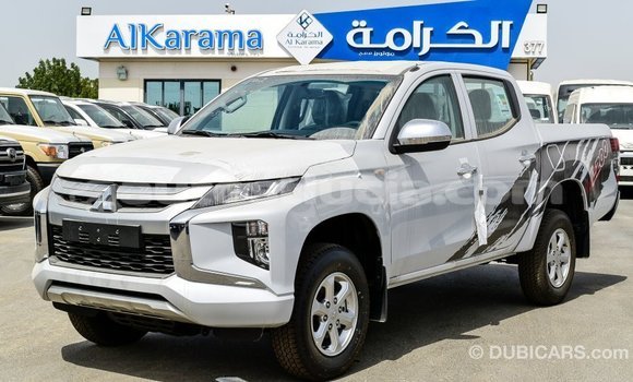 Buy Import Mitsubishi L200 White Car in Import - Dubai in Anse-la-Raye Buy Import Mitsubishi L200 White Car in Import - Dubai in Anse-la-Raye