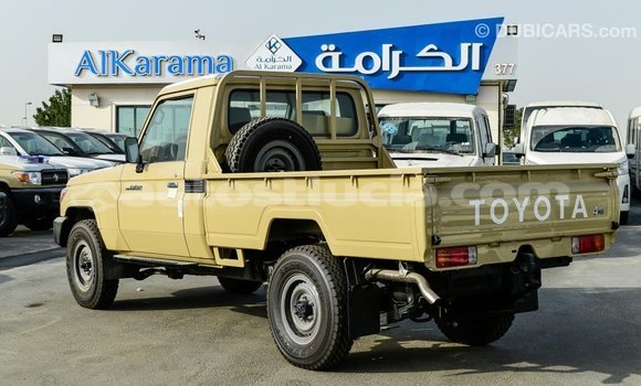 Buy Import Toyota Land Cruiser Beige Car in Import - Dubai in Anse-la-Raye Buy Import Toyota Land Cruiser Beige Car in Import - Dubai in Anse-la-Raye