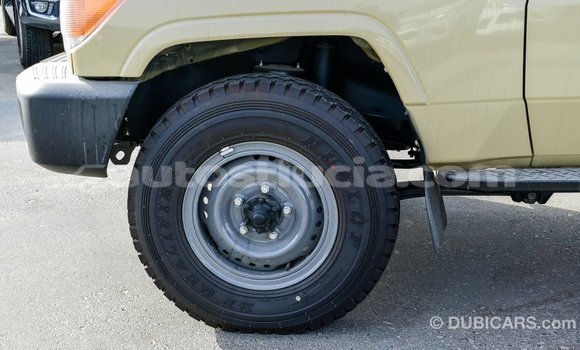Buy Import Toyota Land Cruiser Beige Car in Import - Dubai in Anse-la-Raye Buy Import Toyota Land Cruiser Beige Car in Import - Dubai in Anse-la-Raye